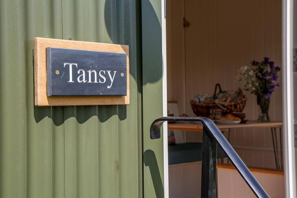 Shepherds Huts Tansy & Ethel In Rural Sussex Arundel Zewnętrze zdjęcie